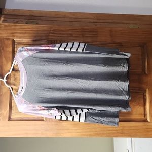 XL Gray shirt with fun sleeves